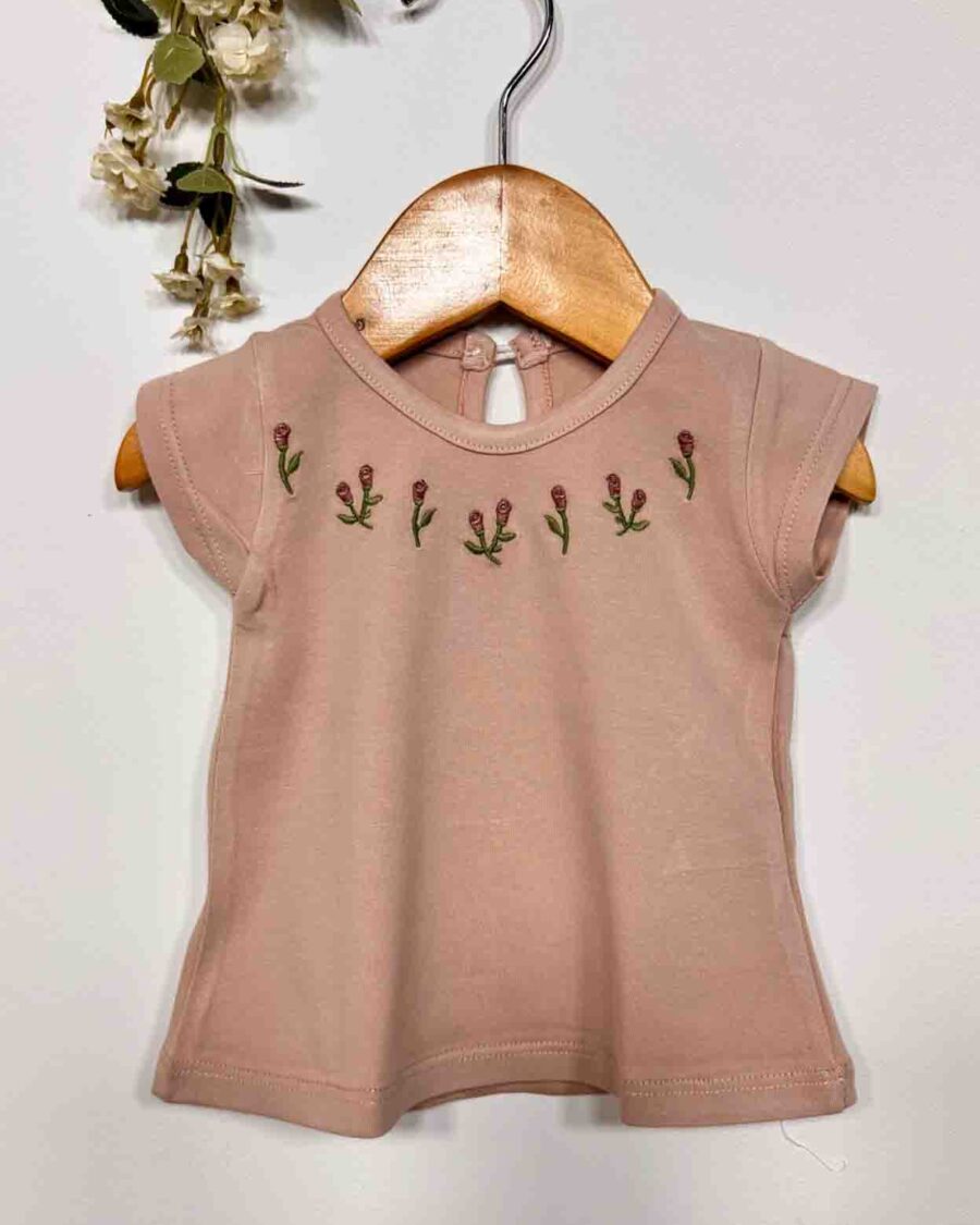 remera de beba lucila nude
