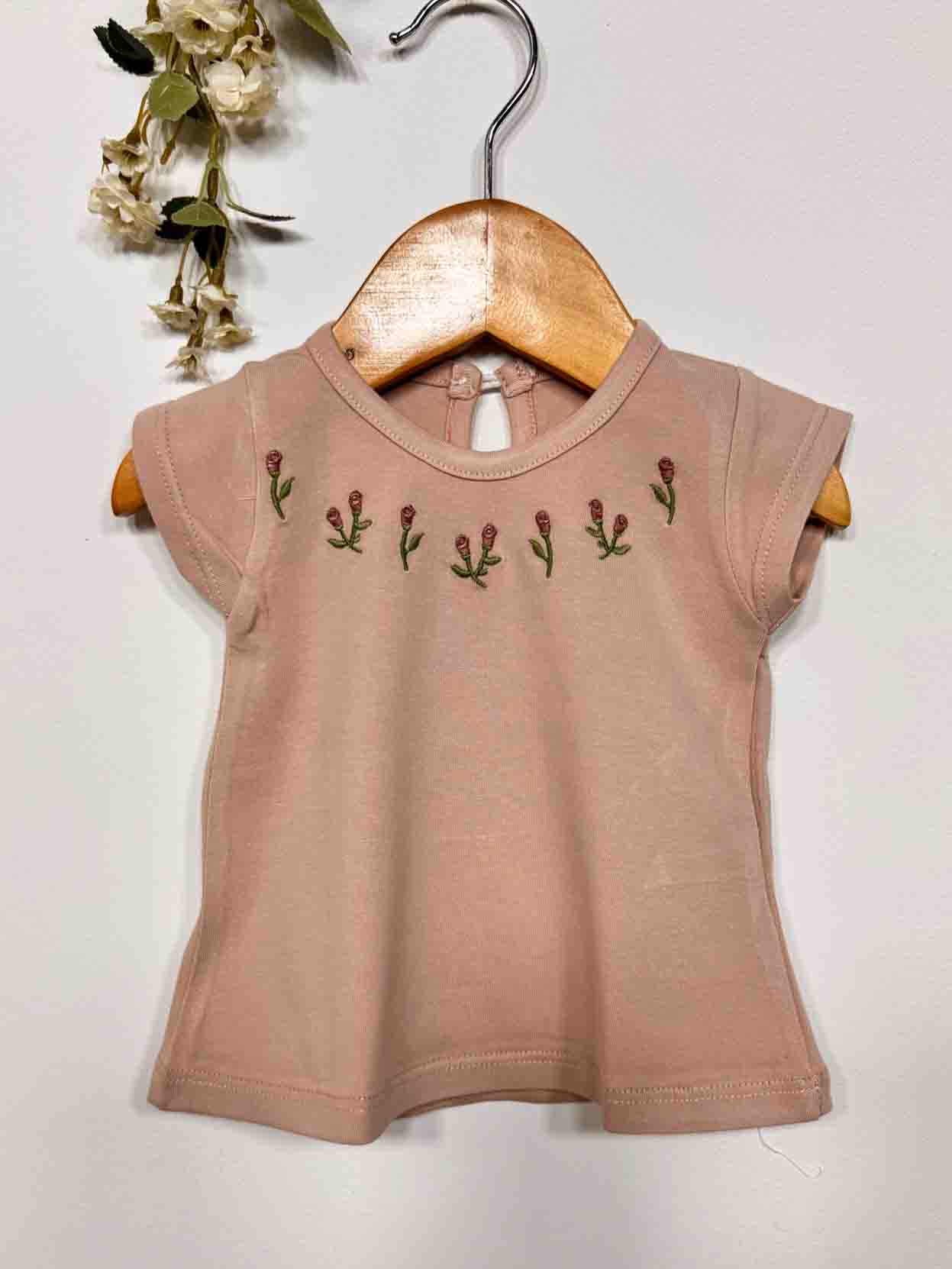 remera de beba lucila nude